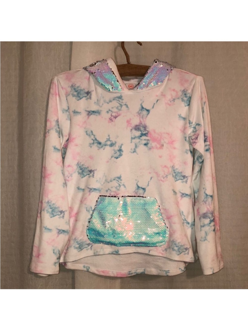 10 Cloud Tie Die Sequined High Low Velour Pullover Hoodie